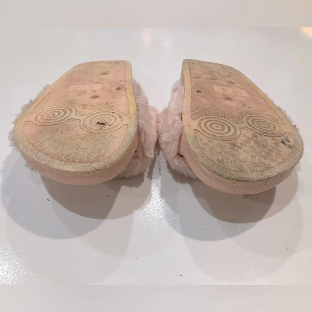 Pink Fuzzy Slides - Picture 4 of 4